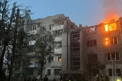Ракетен обстрел в Лвов: Поразени са сгради, има ранени