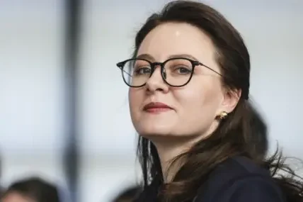 Рокада в Киев: Премиерът на Украйна Юлия Свириденко подаде оставка след искане на Зеленски