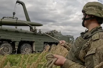 Русия нанесе удар с балистична ракета по украински полигон: в момента на атаката е имало изложение на отбранителната промишленост