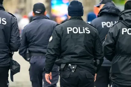 Турската полиция задържа кмета на район Етимесгут по разследване за корупция