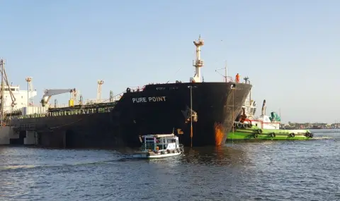 Украйна атакува два руски петролни танкера, Русия съобщи за удари с дронове