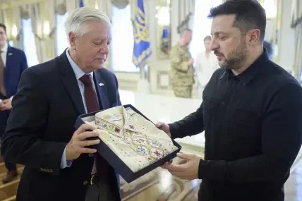 Украйна загуби един от най-близките си съюзници във Вашингтон