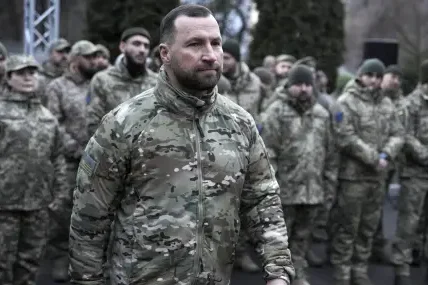 Украйна трябва да действа асиметрично срещу Русия, заяви министърът на отбраната