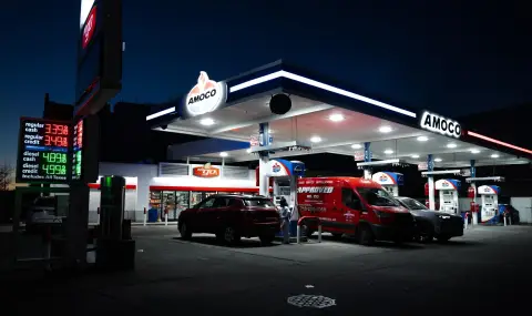 Цените в бензиностанциите в САЩ надхвърлиха психологическата граница от 4 долара за галон