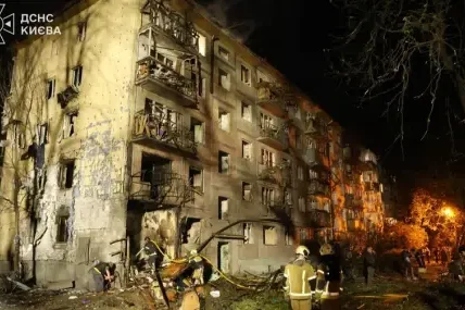 9 загинали и над 20 ранени в Киев след руски балистичен удар