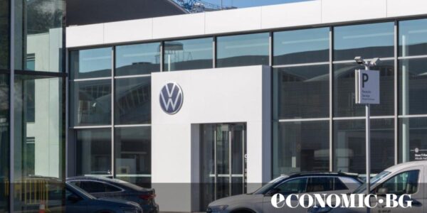 Акционерите във Volkswagen с призив към ръководството: Съкращавайте бързо