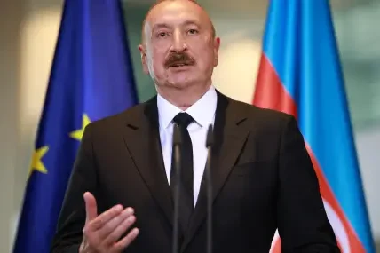 Алиев: Готов е проектът за електропроводи до Нахичеван през Армения