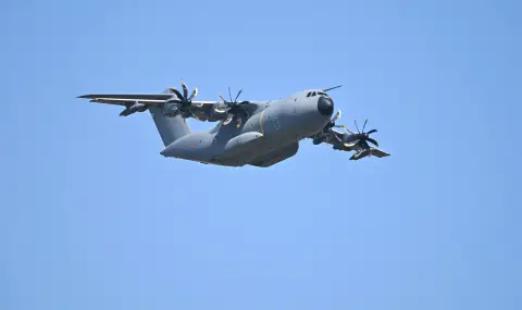 Американски военен самолет C-17A кацна в Москва