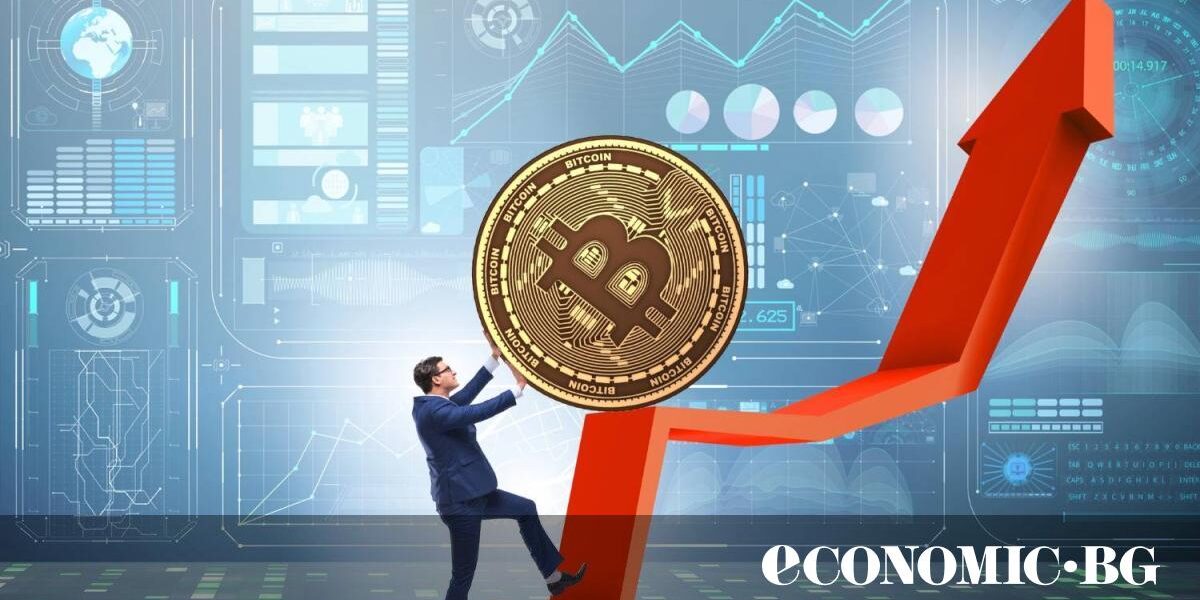 Биткойн премина границата 76 000 долара