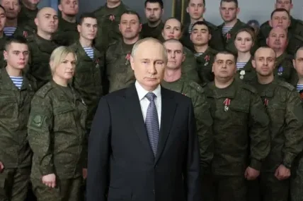 Владимир Путин готви бърза мобилизация! Десетки хиляди руснаци напускат странана