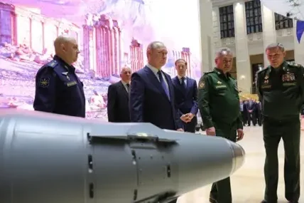Войната ескалира! Русия строи нови бази за изстрелване на дронове срещу Украйна и НАТО