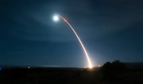 Войната срещу дрогата! Пентагонът свали с лазер три дрона на мексикански наркокартели до границата