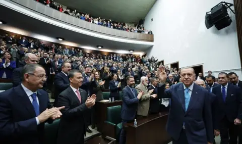 Гласът на народа! Новата турска опозиционна партия излезе начело в социологическо проучване
