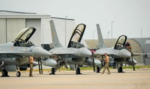 Испански F-18 свали неидентифициран дрон в Румъния