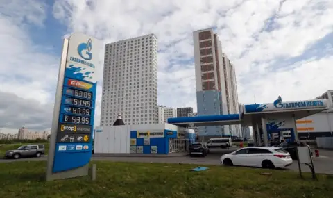Кремъл потвърди! Украинските удари принуждават Русия да използва нискокачествен бензин