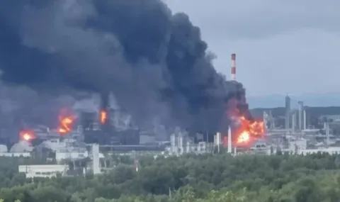 Криза в Русия: Спряха всички основни рафинерии на „Лукойл“