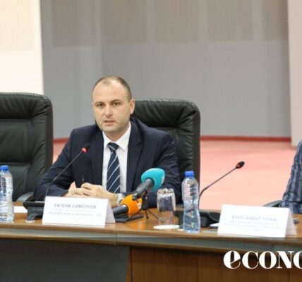 „Лукойл Нефтохим“ има осигурен петрол до края на септември