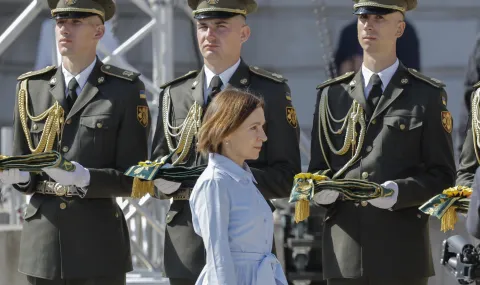 Молдова отбелязва 35 години независимост с военен парад в Кишинев