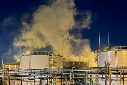 Пожар избухна в руска рафинерия след украинска атака с дрон