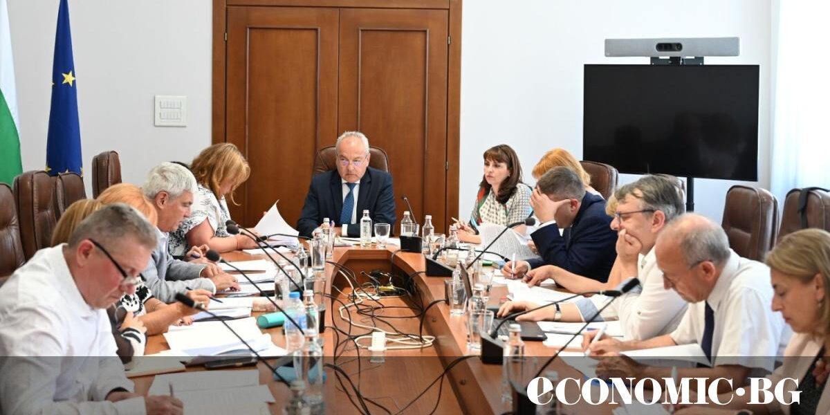 Правителството обяви как ще се определя минималната заплата занапред