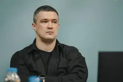 Преговори с Мъск, роботи-убийци и отново министър: Отстраненият Федоров разкри стратегията си за водене на войната