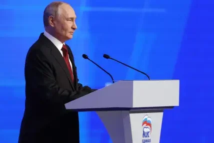 Путин даде право на властите да поемат временно контрола над критична инфраструктура