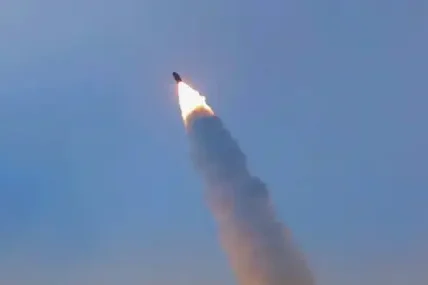 Пхенян изстреля поредна балистична ракета към Източно море