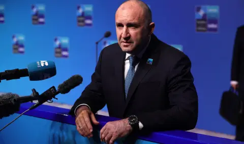 "Радев в обяснителен режим": какво пише ФАЦ