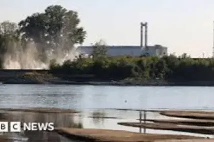 Румъния препречва ръкав на Дунав заради АЕЦ „Черна вода“, Сърбия в критично положение