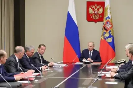 Русия не може повече да претендира за победа в Украйна, но в Москва все още управлява Владимир Путин