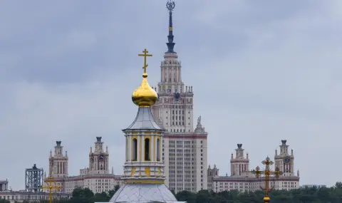Русия под натиск: петролен срив, корупционни арести и забрана на руската култура в Украйна