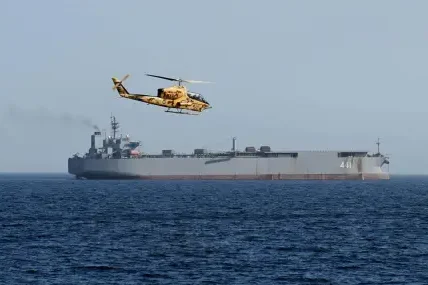 САЩ обявиха, че са поели контрол над Ормузкия проток. Иран отрече