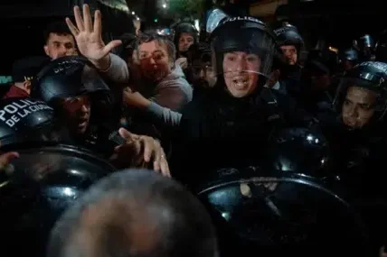 Сблъсъци в Аржентина: Петима ранени на протест