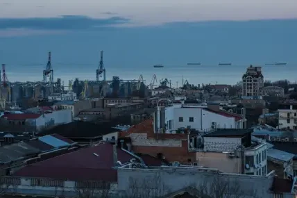 След натиск от САЩ: Киев обеща мир за петрола в Черно море