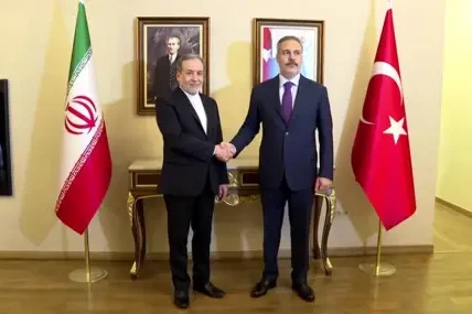 Фидан призова за изолация на Израел, Иран с предупреждение