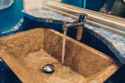Чешмяната вода в гръцкия курорт Сивири е обявена за негодна за консумация