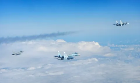 Въздушна тревога над Черно море! Руски изтребители прехванаха три британски самолета близо до Крим