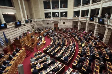 Гръцкият парламент одобри на второ гласуване предложенията за конституционни промени