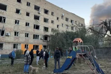 Дронове отново удариха Киев, ранена е жена