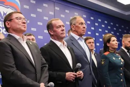 „Единна Русия“ запази мнозинството си в руския парламент