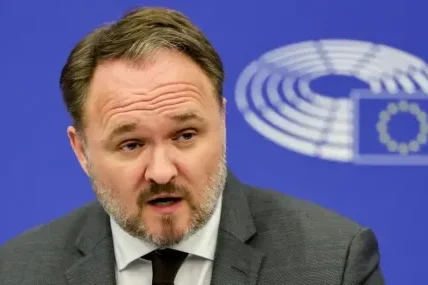 ЕК призова ЕС да ограничи потреблението на газ и ток