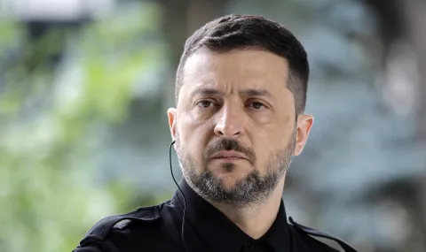Зеленски пристигна в Канада за тридневно посещение