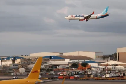 Израел не получи разрешение от Саудитска Арабия да прибере пътниците на Flydubai с военни самолети