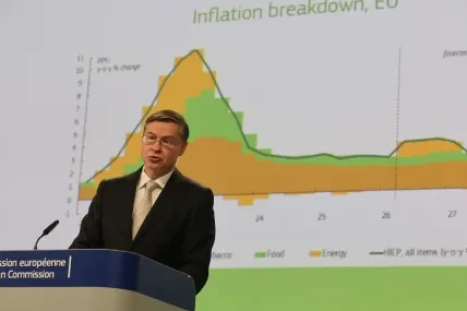 Инфлацията в еврозоната се ускори до 3,3% през август заради по-високите цени на енергията