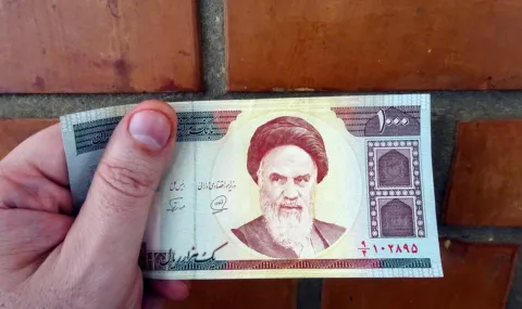 Иран разполага с достатъчно валутни резерви въпреки санкциите на САЩ