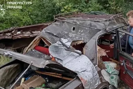 Мъж и жена загинаха при руски атаки срещу автомобили край Харков