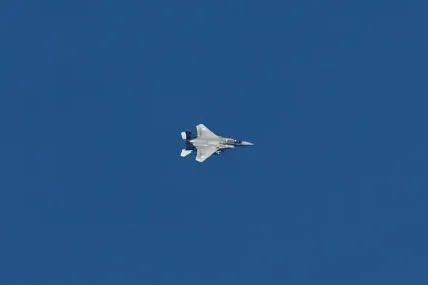 Полша вдигна военни самолети заради руски удари с дронове в Украйна