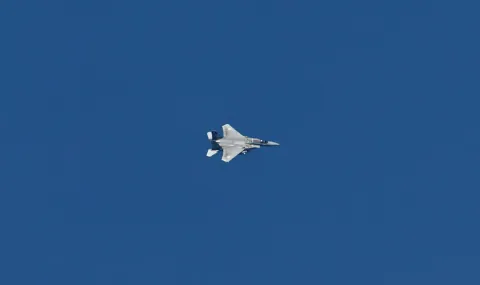 Полша вдигна военни самолети заради руски удари с дронове в Украйна