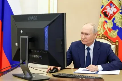 Путин гласува онлайн в Единния ден за гласуване в Русия
