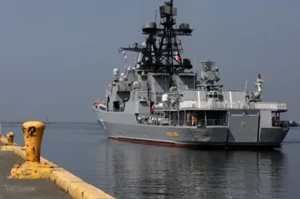 Ракетни удари на брега на Черно море! Въоръжените сили на Украйна довършиха окончателно руската фрегата "Адмирал Есен" в Новоросийск
